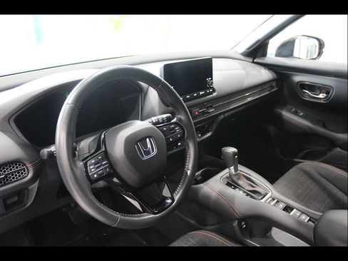 Certified 2025 Honda HR-V Sport image 12