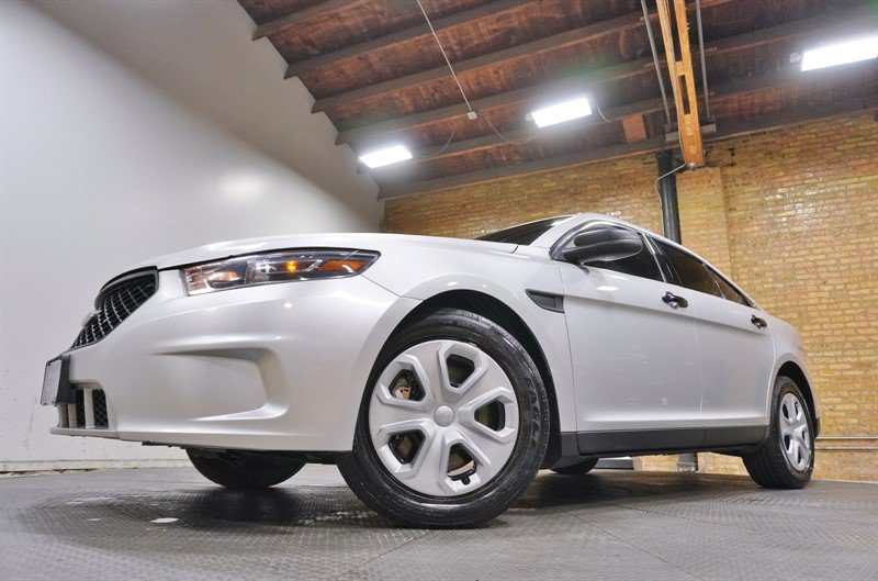 Used 2017 Ford Taurus Police Interceptor FWD image 3