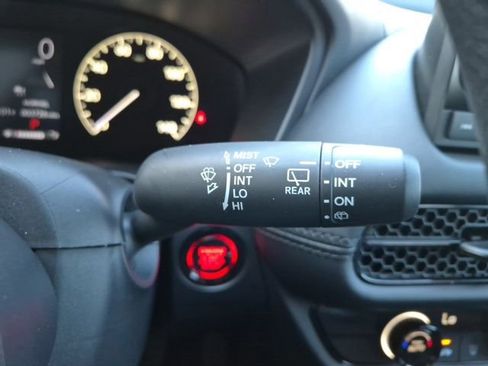 Certified 2024 Honda HR-V LX image 23