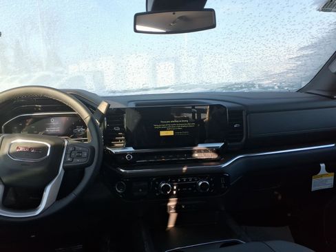 New 2025 GMC Sierra 3500 SLT w/ SLT Premium Package image 11