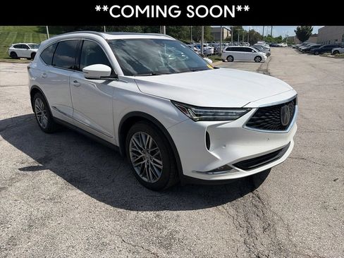 Used 2024 Acura MDX SH-AWD w/ Advance Package image 3