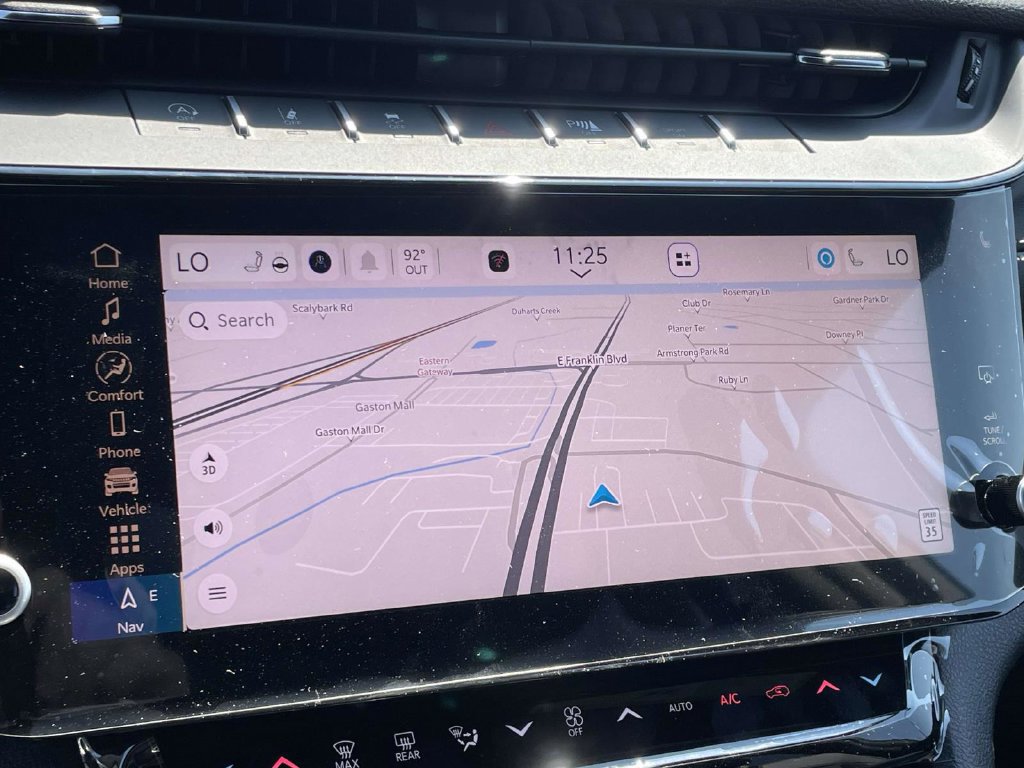 New 2027 Jeep Grand Cherokee Altitude RWD image 36