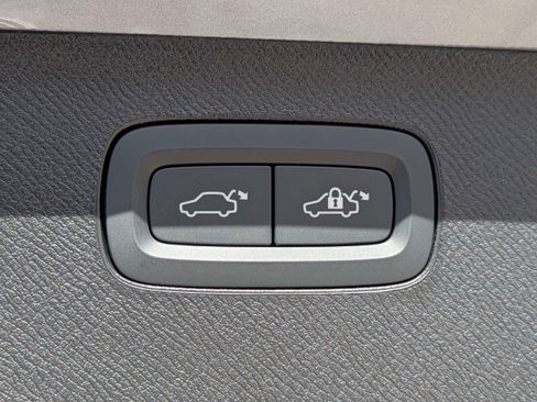 New 2026 Volvo XC90 T8 Plus image 14