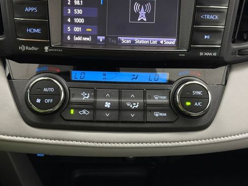 Used 2018 Toyota RAV4 XLE w/ Plus Extra Value Package FWD image 18