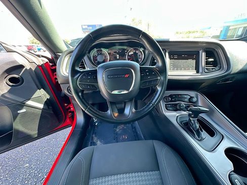 Used 2023 Dodge Challenger SXT RWD image 21