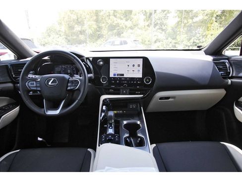 Used 2024 Lexus NX 350 AWD image 7
