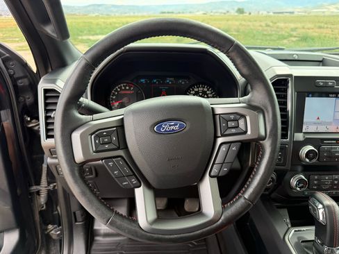 Used 2019 Ford F150 Lariat w/ Equipment Group 502A Luxury AWD/4WD image 19