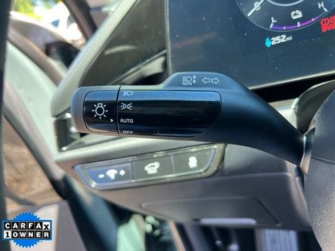 Used 2024 Kia Niro Wind w/ Wind Preserve Package FWD image 19