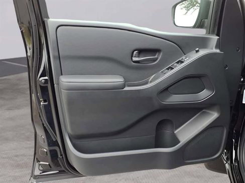 New 2026 Nissan Frontier SV image 14