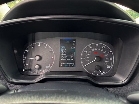 Used 2024 Toyota Corolla LE FWD image 28