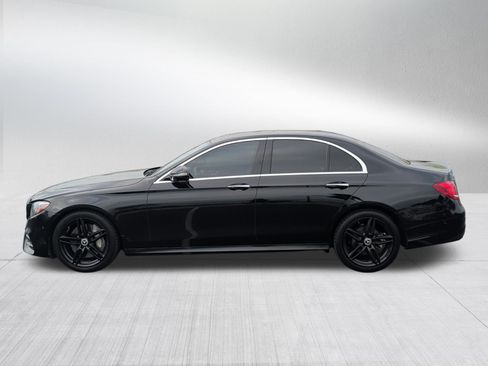 Used 2020 Mercedes-Benz E 350 Sedan image 4