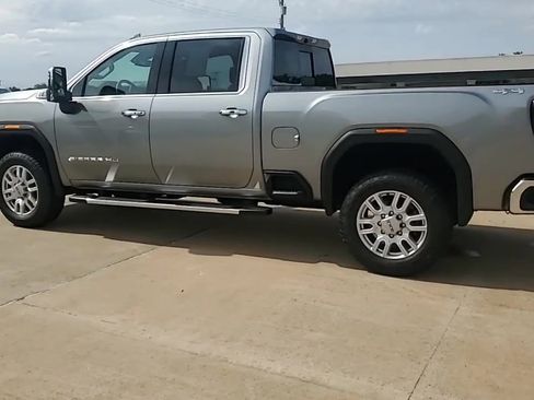 Used 2024 GMC Sierra 2500 SLT w/ SLT Premium Package AWD/4WD image 6