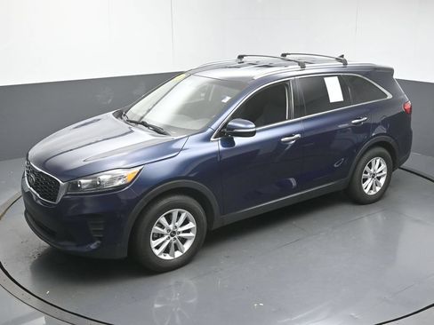 Used 2019 Kia Sorento FWD w/ LX Convenience Package image 43