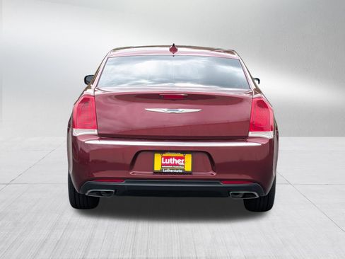Used 2017 Chrysler 300 Limited w/ Value Package AWD/4WD image 6