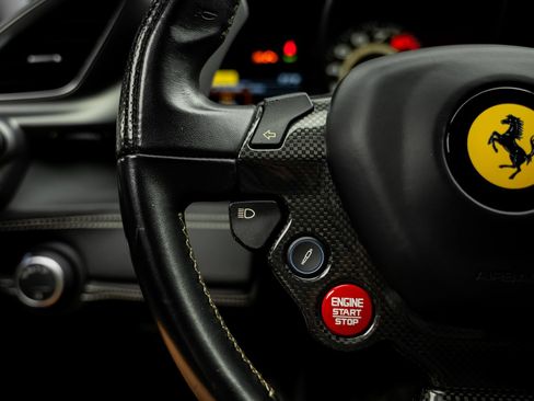 Used 2018 Ferrari 488 GTB RWD image 38