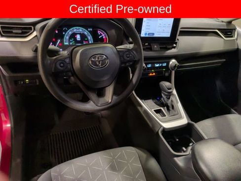 Certified 2025 Toyota RAV4 XLE AWD/4WD image 4