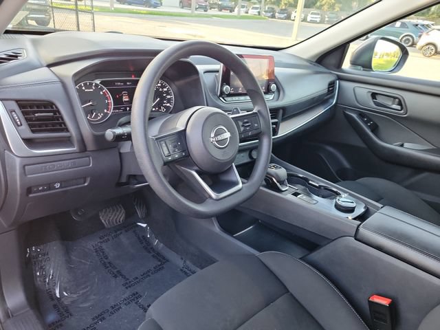 Used 2024 Nissan Rogue S AWD/4WD image 17