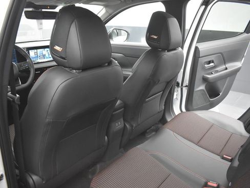 New 2026 Nissan Kicks SR w/ SR Premium Package FWD image 14
