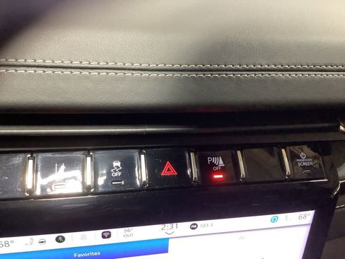 Used 2023 Jeep Grand Cherokee L Overland w/ Advanced Protech Group III image 44