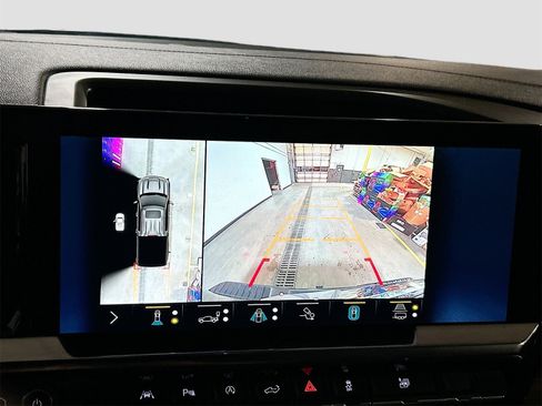 Used 2022 Chevrolet Silverado 1500 High Country w/ High Country Premium Package image 14