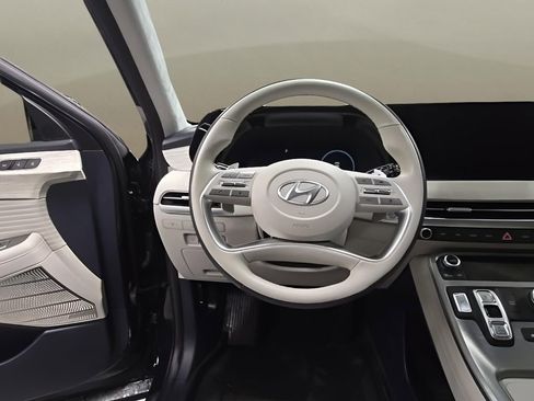 Used 2024 Hyundai Palisade Calligraphy image 24