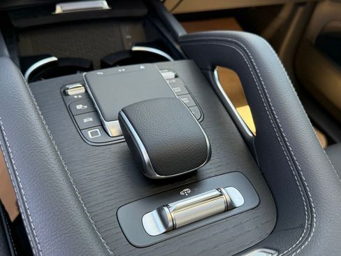 New 2026 Mercedes-Benz GLS 450 4MATIC image 25