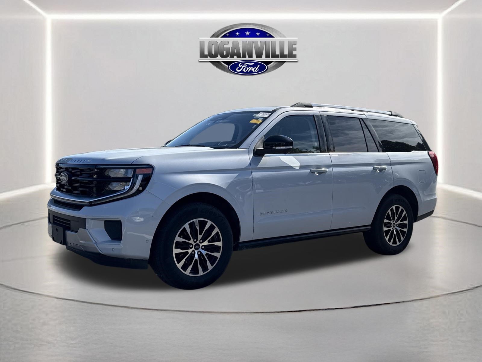 Certified 2025 Ford Expedition Platinum AWD/4WD image 1