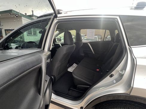 Used 2015 Toyota RAV4 LE AWD/4WD image 13