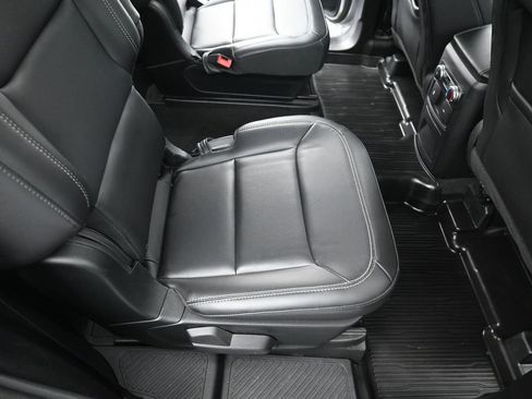 Certified 2023 Ford Explorer XLT w/ Equipment Group 202A image 29