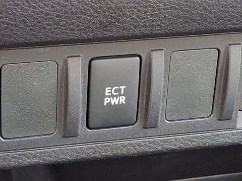 Used 2021 Toyota Tacoma SR AWD/4WD image 16