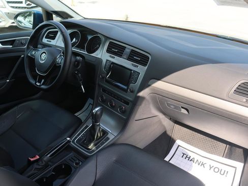 Used 2015 Volkswagen Golf 4-Door image 33