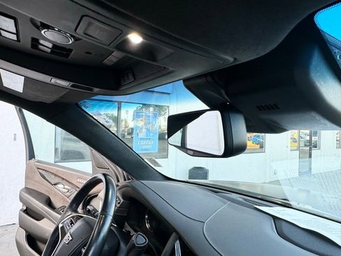 Used 2018 Cadillac Escalade Platinum image 36