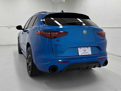 Used 2023 Alfa Romeo Stelvio Estrema image 8