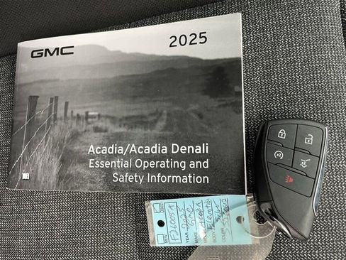 Certified 2025 GMC Acadia Elevation image 42