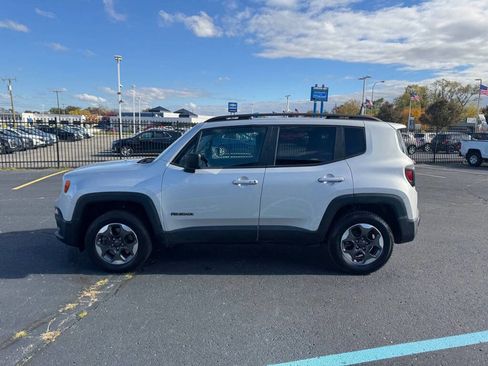 Used 2018 Jeep Renegade Sport w/ Power & Air Group image 29
