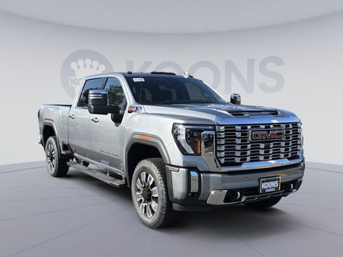 New 2026 GMC Sierra 2500 Denali w/ Denali Reserve Package AWD/4WD image 10