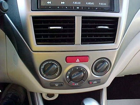 Used 2010 Subaru Impreza Outback Sport AWD/4WD image 25
