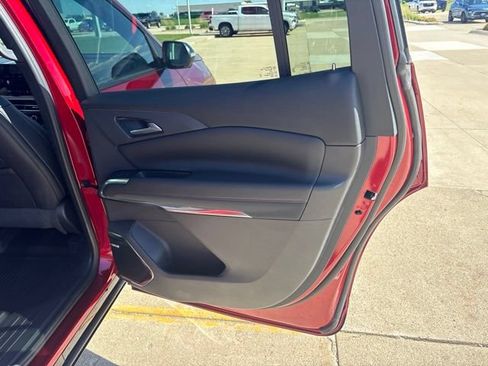 Used 2024 Chevrolet Traverse RS w/ LPO, Floor Liner Package AWD/4WD image 21