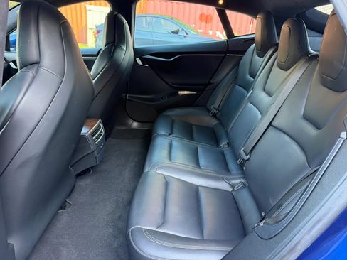 Used 2020 Tesla Model S Long Range AWD/4WD image 18