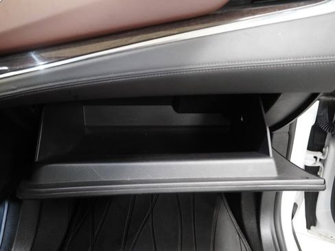 Used 2018 Buick Enclave Avenir w/ Avenir Technology Package image 32