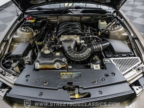 Used 2005 Ford Mustang GT image 3