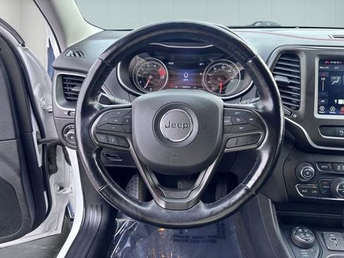 Used 2020 Jeep Cherokee Trailhawk w/ Cold Weather Group image 16