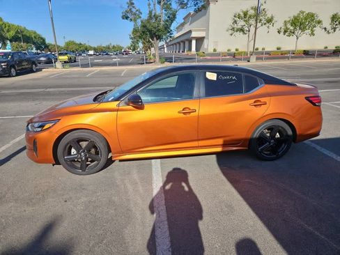 Used 2024 Nissan Sentra SR FWD image 4