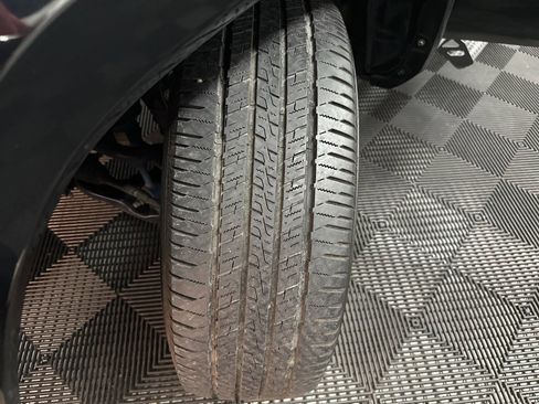 Used 2023 Toyota Tacoma TRD Sport w/ Technology Package image 36