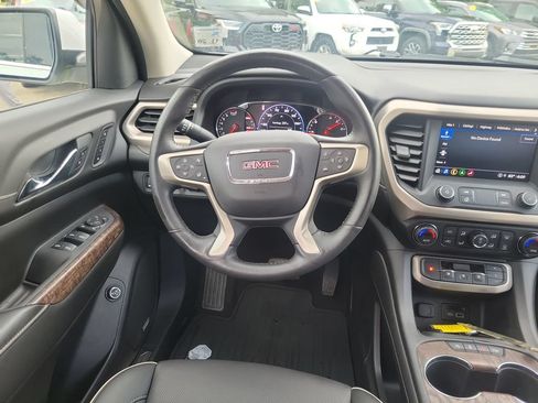 Used 2021 GMC Acadia Denali w/ Denali Technology Package FWD image 21