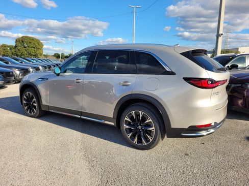 New 2026 MAZDA CX-90 Plug-In Hybrid w/ Premium Plus AWD/4WD image 12