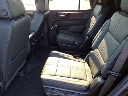 New 2026 Chevrolet Tahoe High Country w/ Sun And Tow Package AWD/4WD image 10