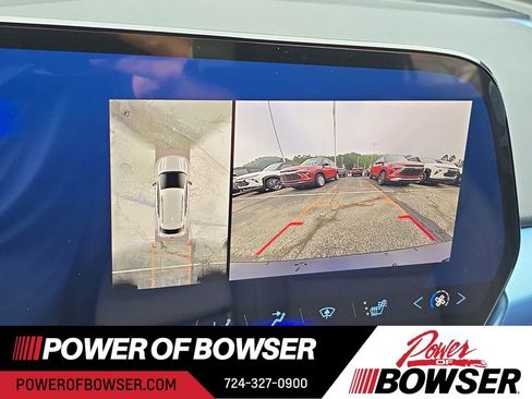 New 2025 Chevrolet Equinox EV LT image 8