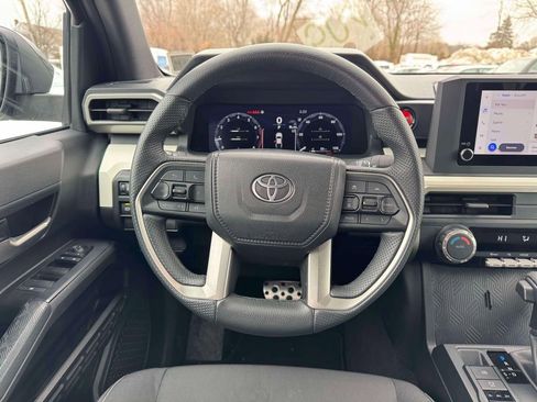 Used 2024 Toyota Tacoma TRD Sport image 18