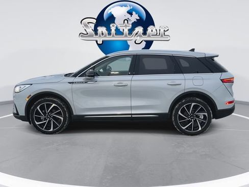 Used 2025 Lincoln Corsair Reserve image 6